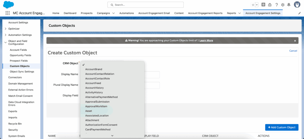 Ein Custom Object in Account Engagement anlegen: das CRM-Objekt aus einer Liste wählen